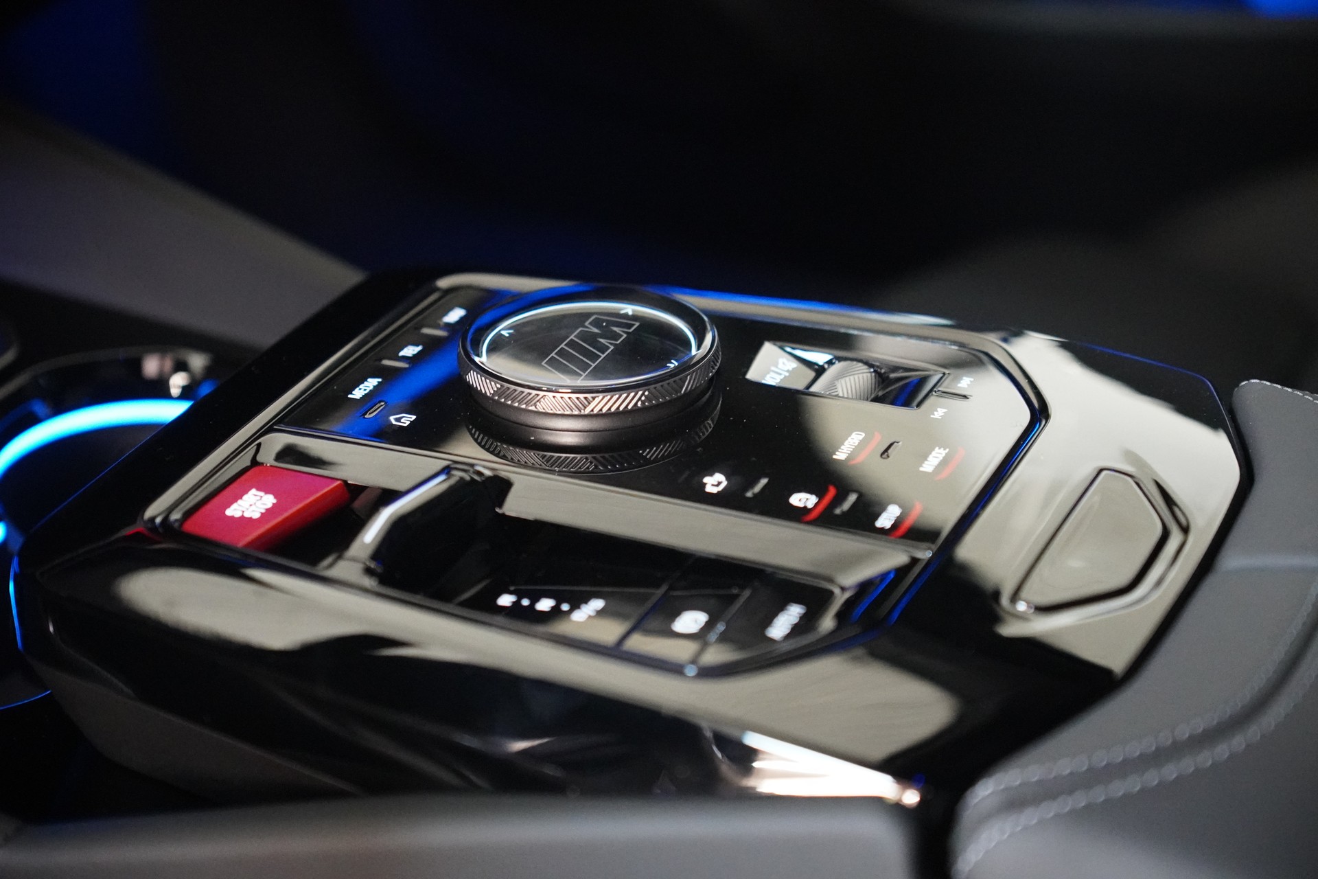 BMW M5 xDrive-image-24