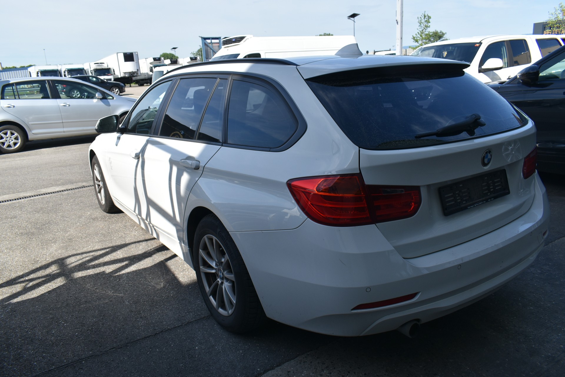 BMW 320d xDrive Touring Steptronic-image-7