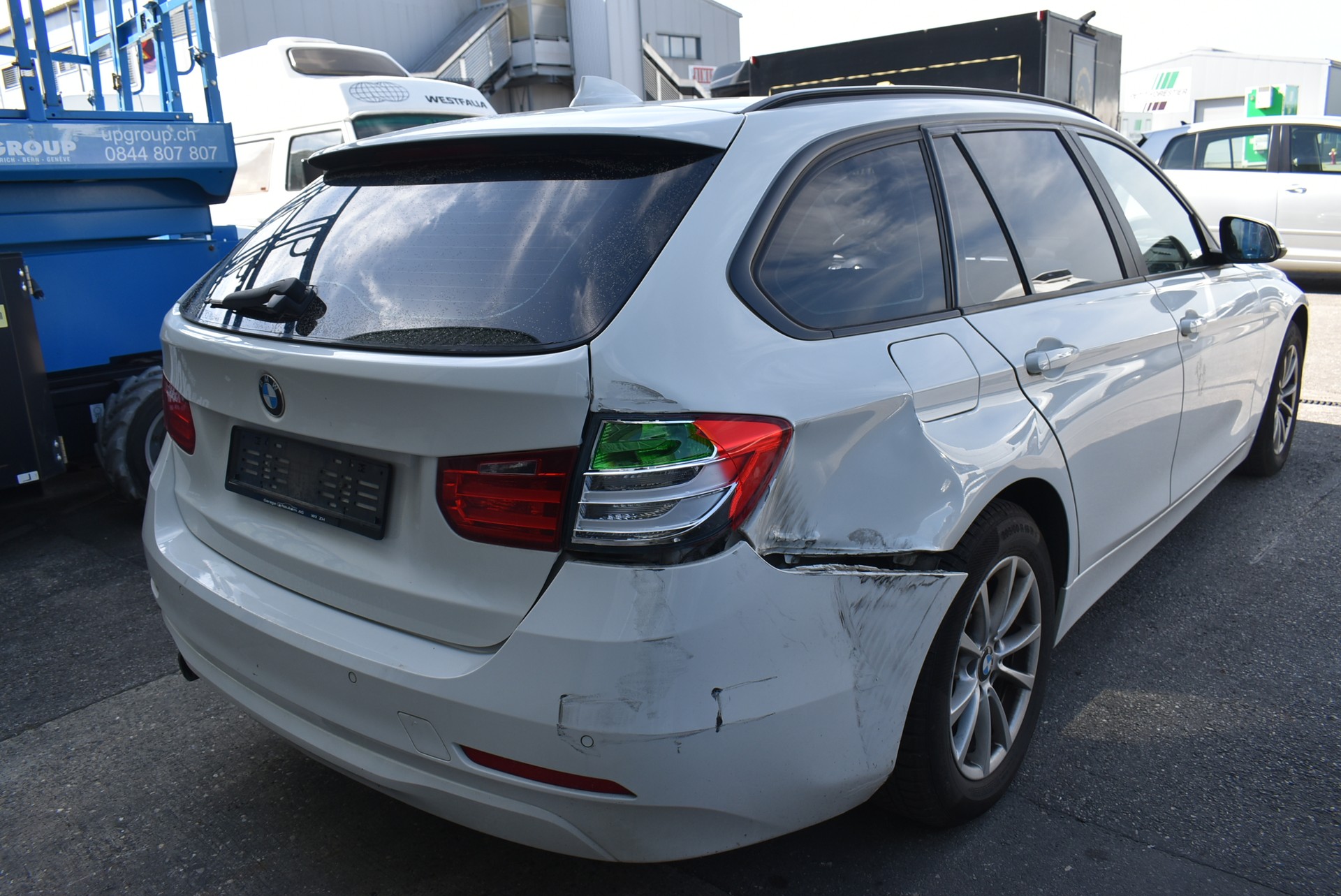 BMW 320d xDrive Touring Steptronic-image-1