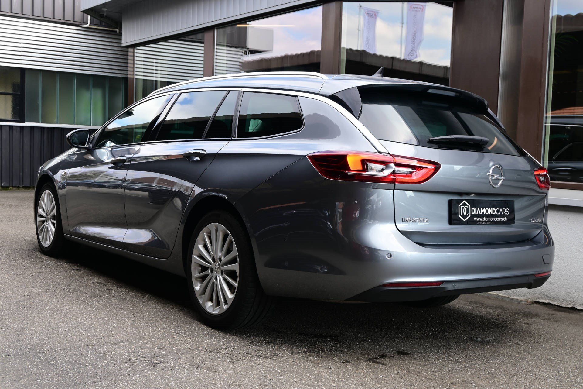 OPEL Insignia Sports Tourer 1.5 T Excellence-showroom-element-3