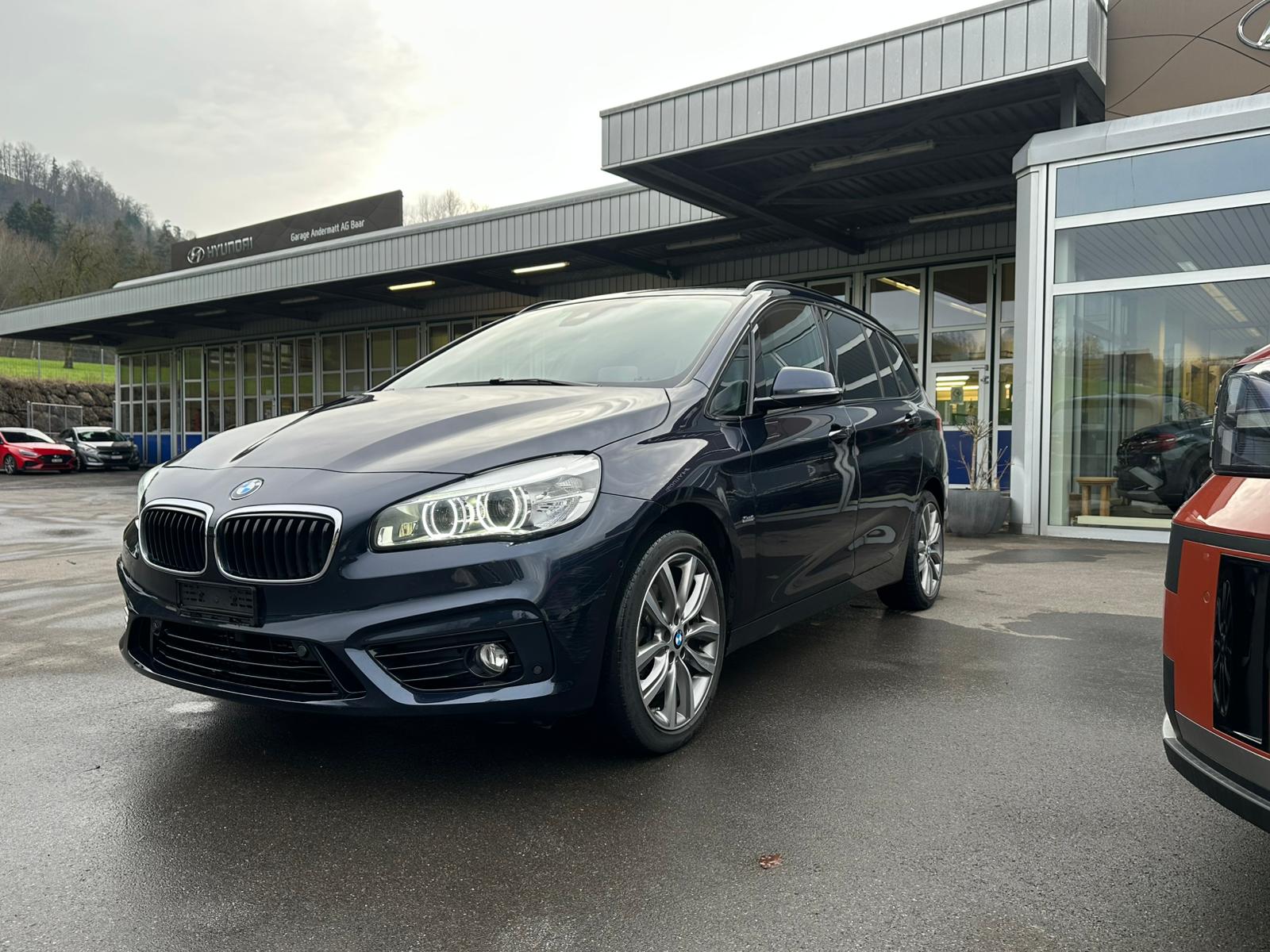 BMW 220d xDrive Gran Tourer Sport Line Steptronic-showroom-element-2
