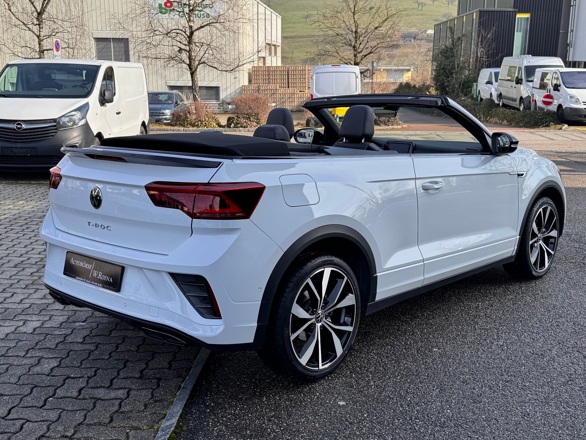 VW T-Roc Cabriolet 1.5 TSI EVO R-Line DSG-showroom-element-2
