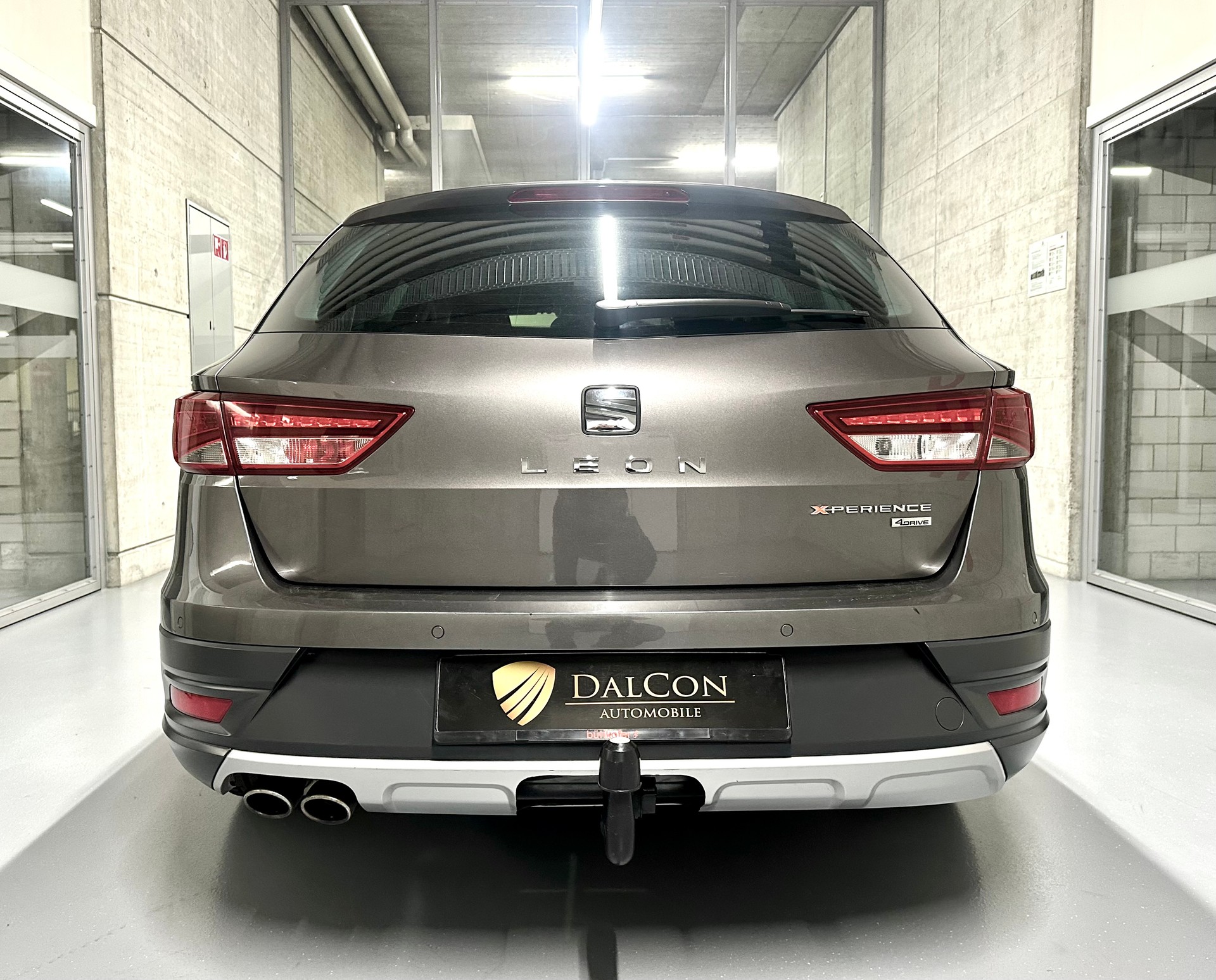 SEAT Leon ST 2.0 TDI X-Perience 4Drive DSG-image-8