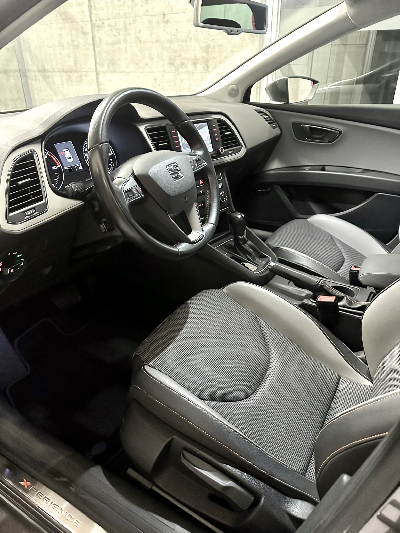SEAT Leon ST 2.0 TDI X-Perience 4Drive DSG-image-10