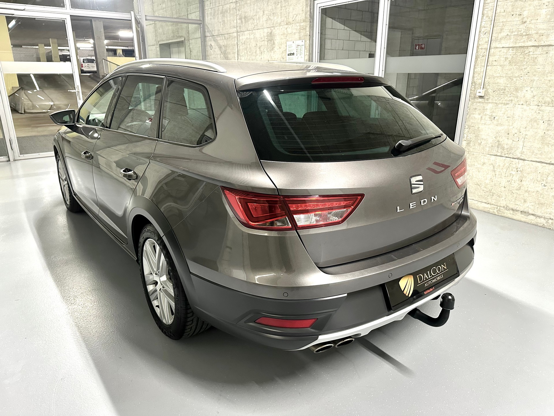 SEAT Leon ST 2.0 TDI X-Perience 4Drive DSG-image-9