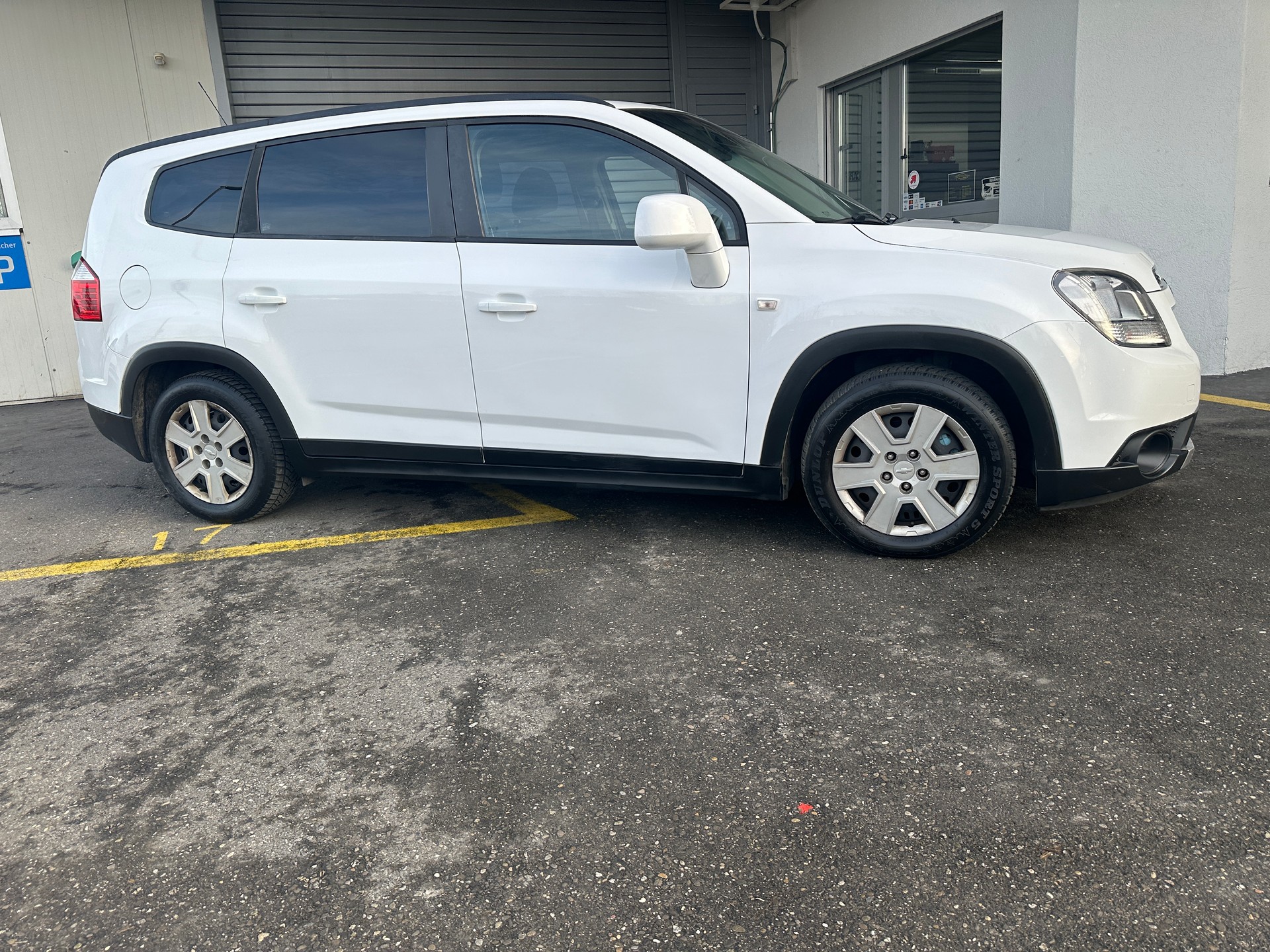CHEVROLET Orlando 2.0 VCDi LT Automatic-image-1