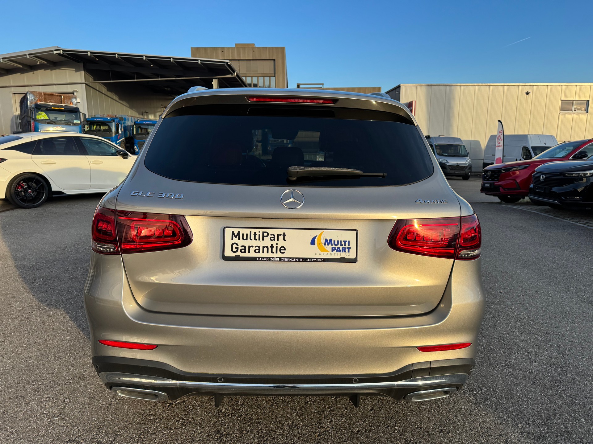 MERCEDES-BENZ GLC 300 AMG Line 4Matic 9G-Tronic, nur bei uns, Finanzierung OHNE Zins möglich!-showroom-element-3