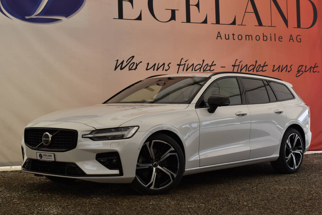 VOLVO V60 2.0 B4 Ultra Dark