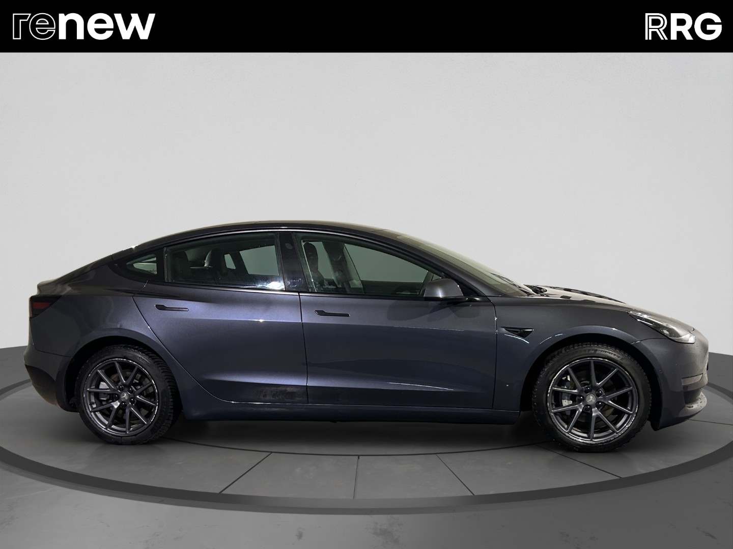 TESLA Model 3 Long Range Dual Motor AWD-showroom-element-1
