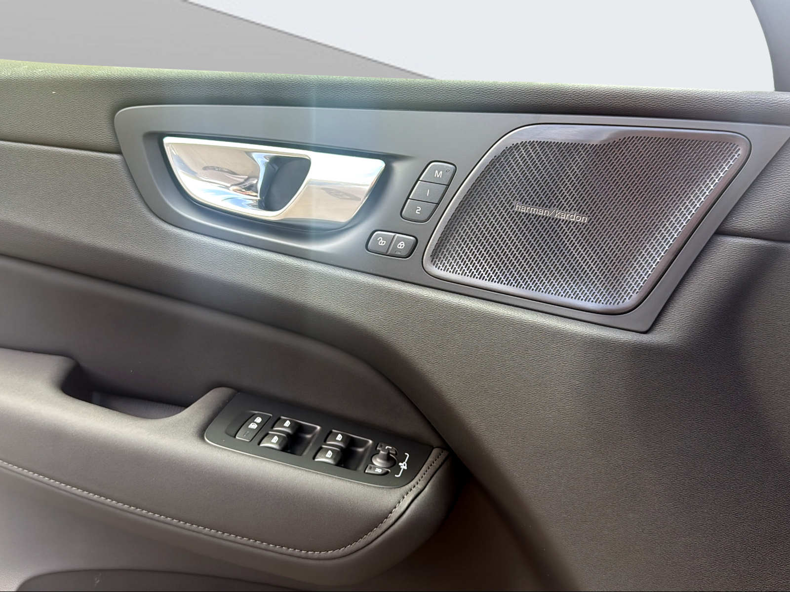 Image VOLVO XC60 XC60 T6 eAWD PluginHybrid Plus Dark Geartronic