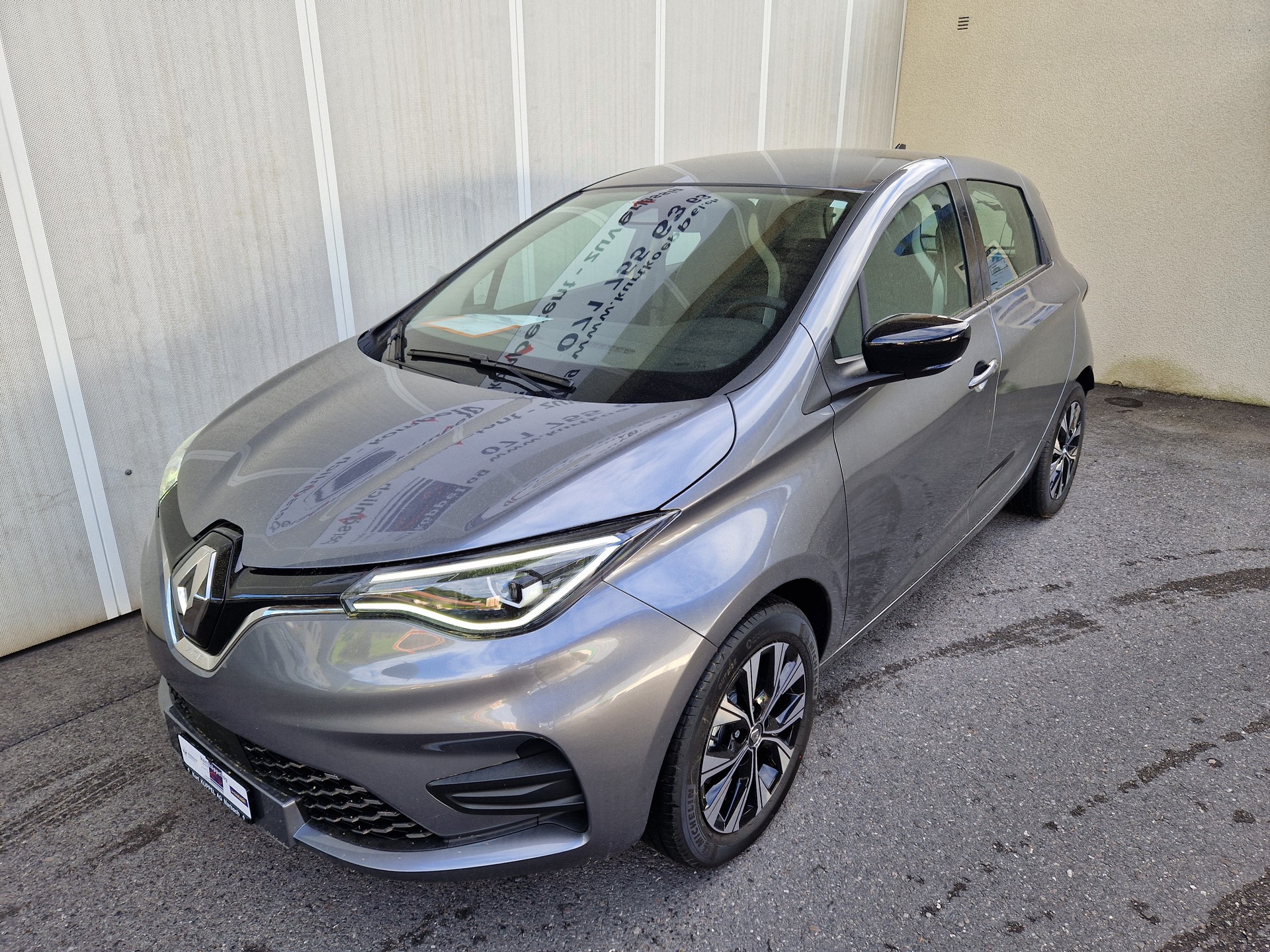 RENAULT Zoe FP R135 evolution inkl. Batterie-showroom-element-1
