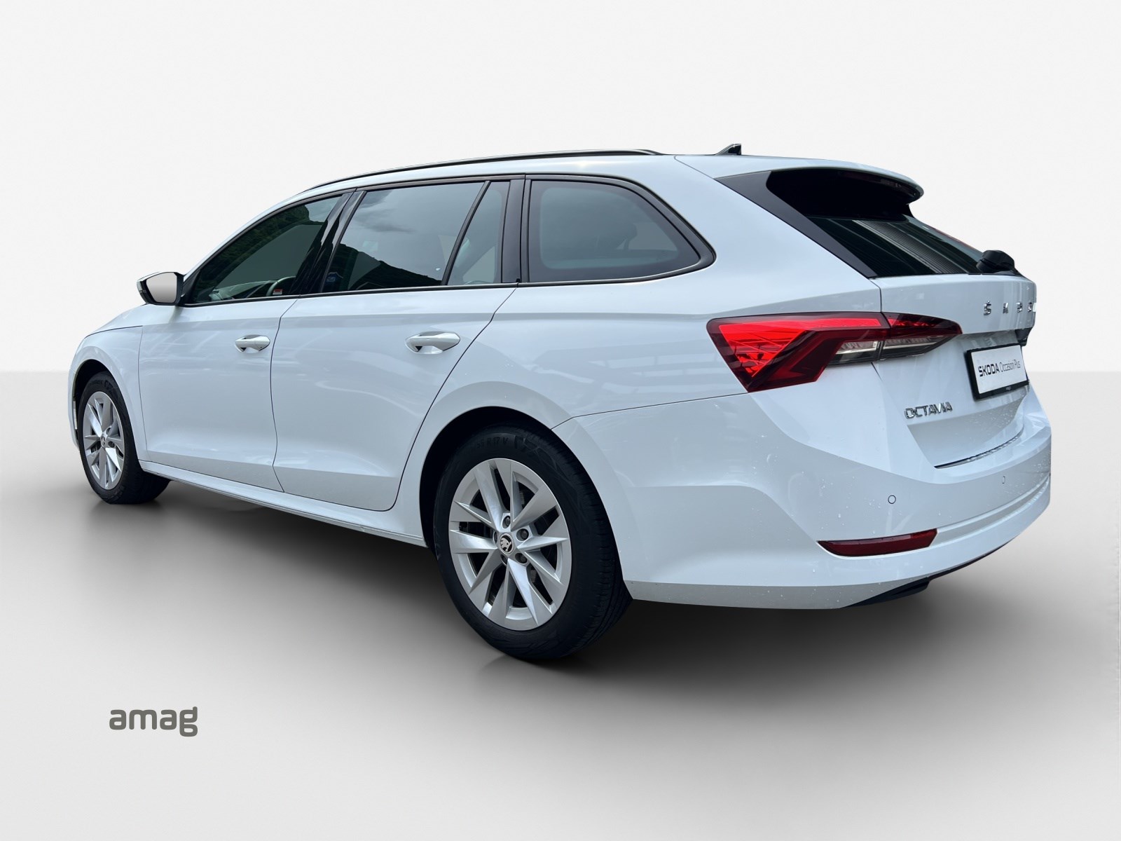 SKODA Octavia Combi 2.0 TSI Ambition DSG 4x4-showroom-element-2
