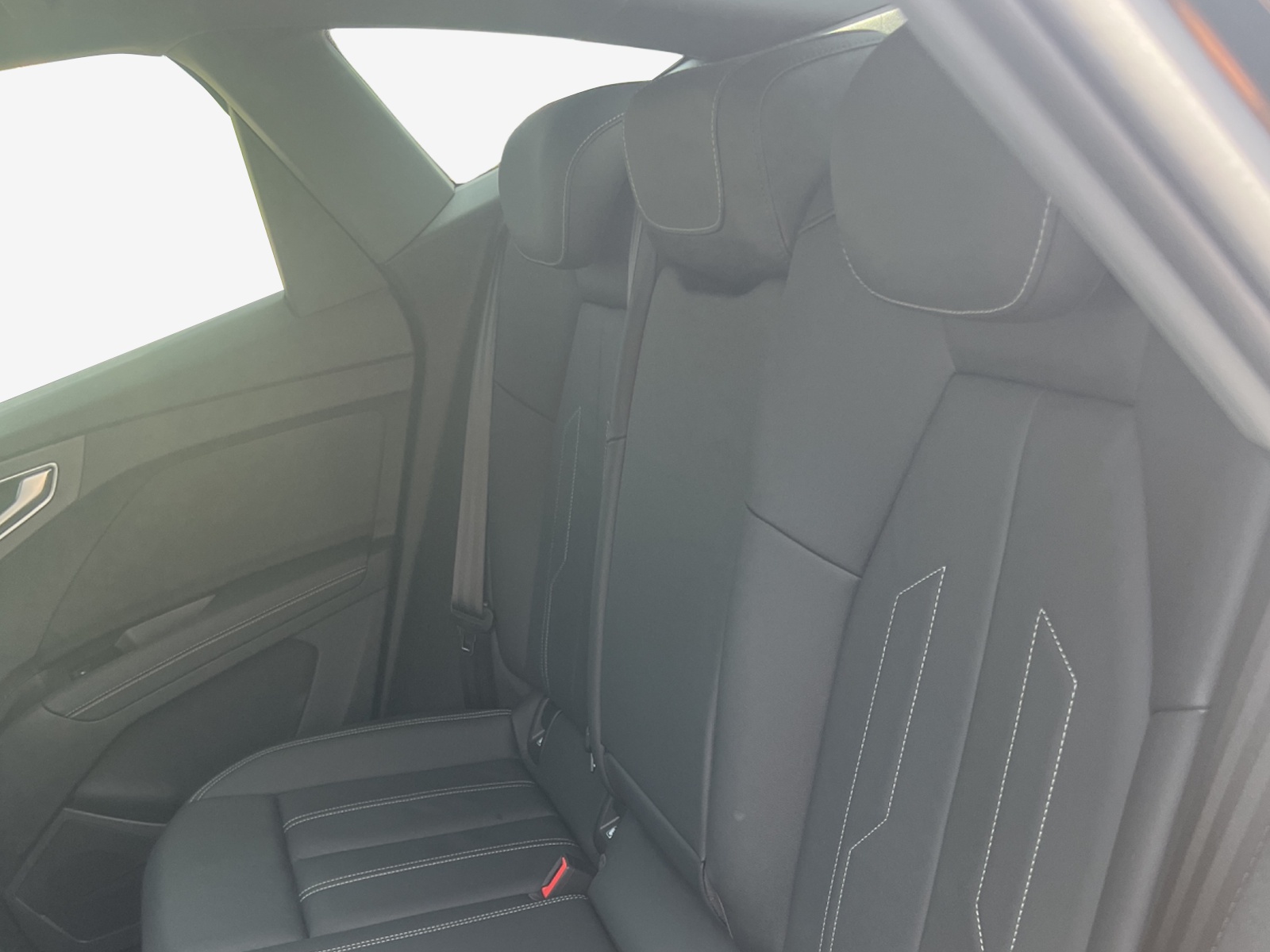 AUDI Q4 Sportback e-tron 50 quattro-image-11