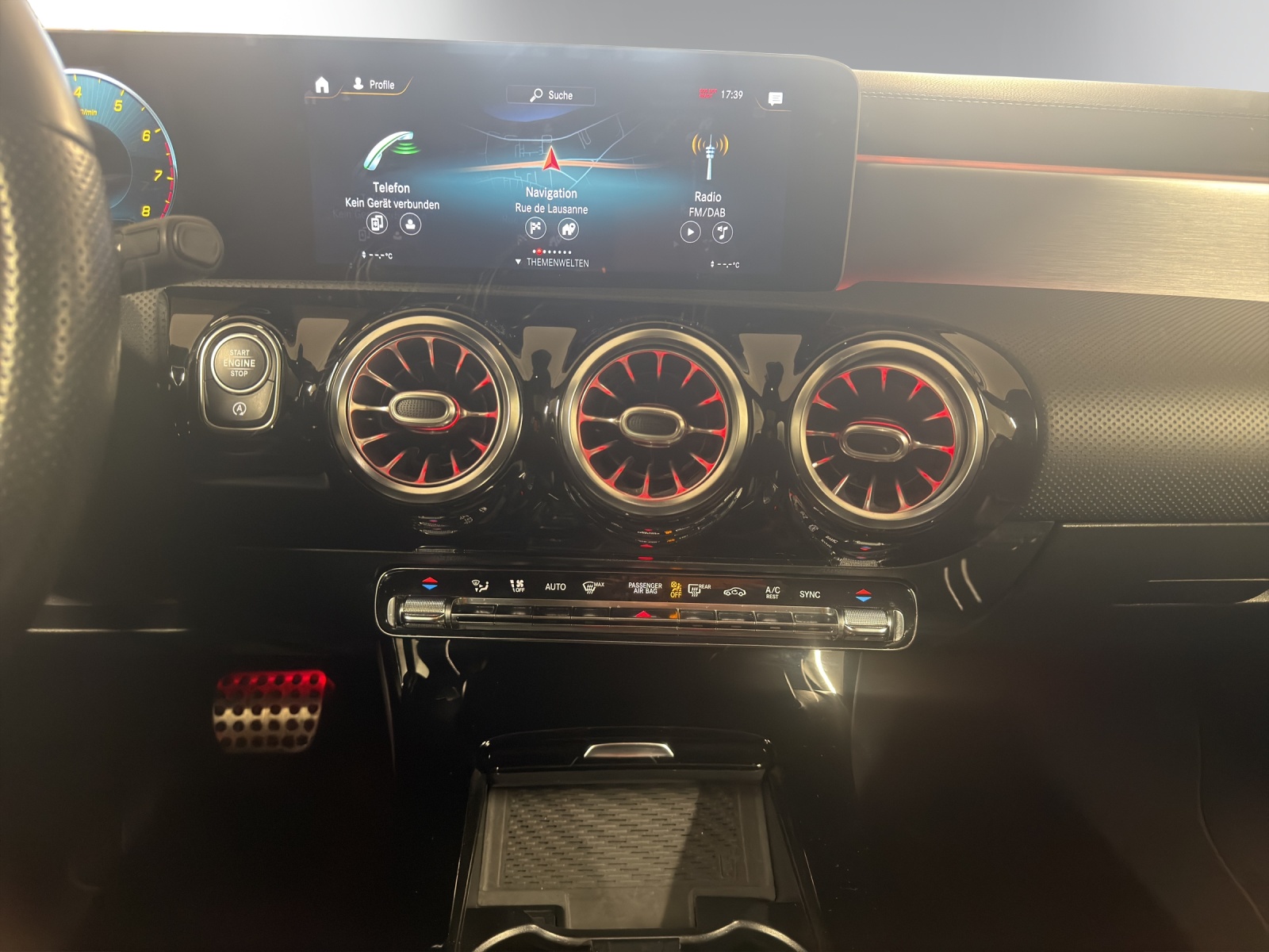 Image MERCEDES-BENZ CLA-200 CLA SB 200 AMG Line 7G