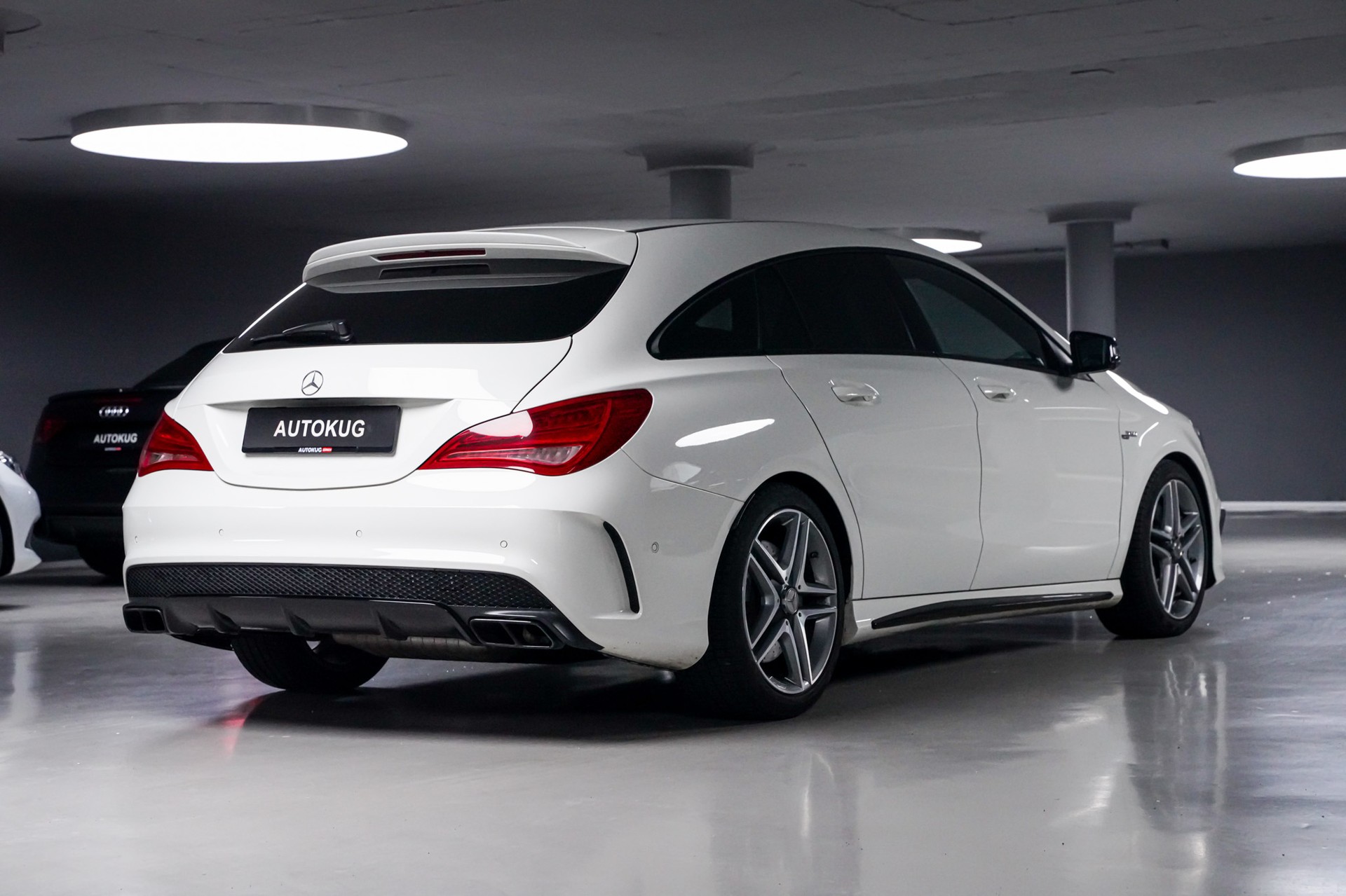MERCEDES-BENZ CLA Shooting Brake 45 AMG 4Matic Speedshift-showroom-element-2