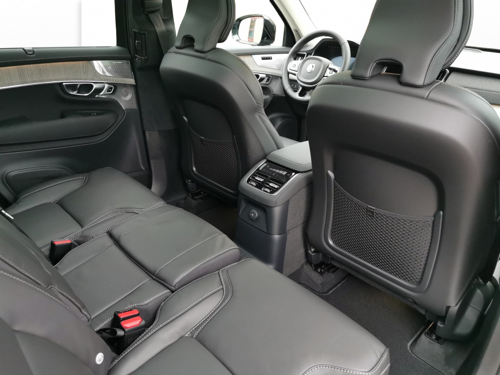 VOLVO XC90 2.0 T8 TE Ultra Dark eAWD-image-16
