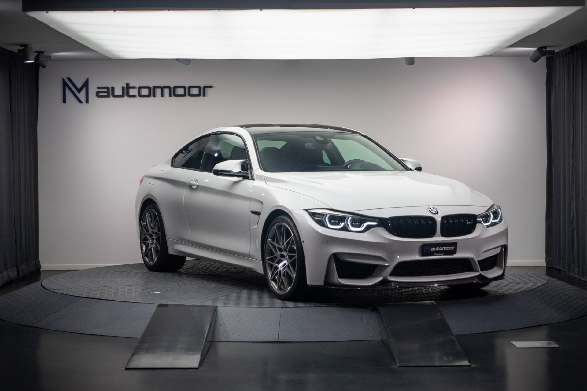 BMW M4 Competition Coupe DKG *Carbon* *Harman/Kardon* *Leder Armaturenbrett*-showroom-element-2