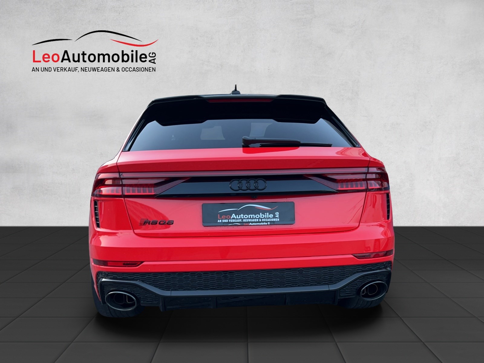 AUDI RSQ8 quattro tiptronic-showroom-element-3
