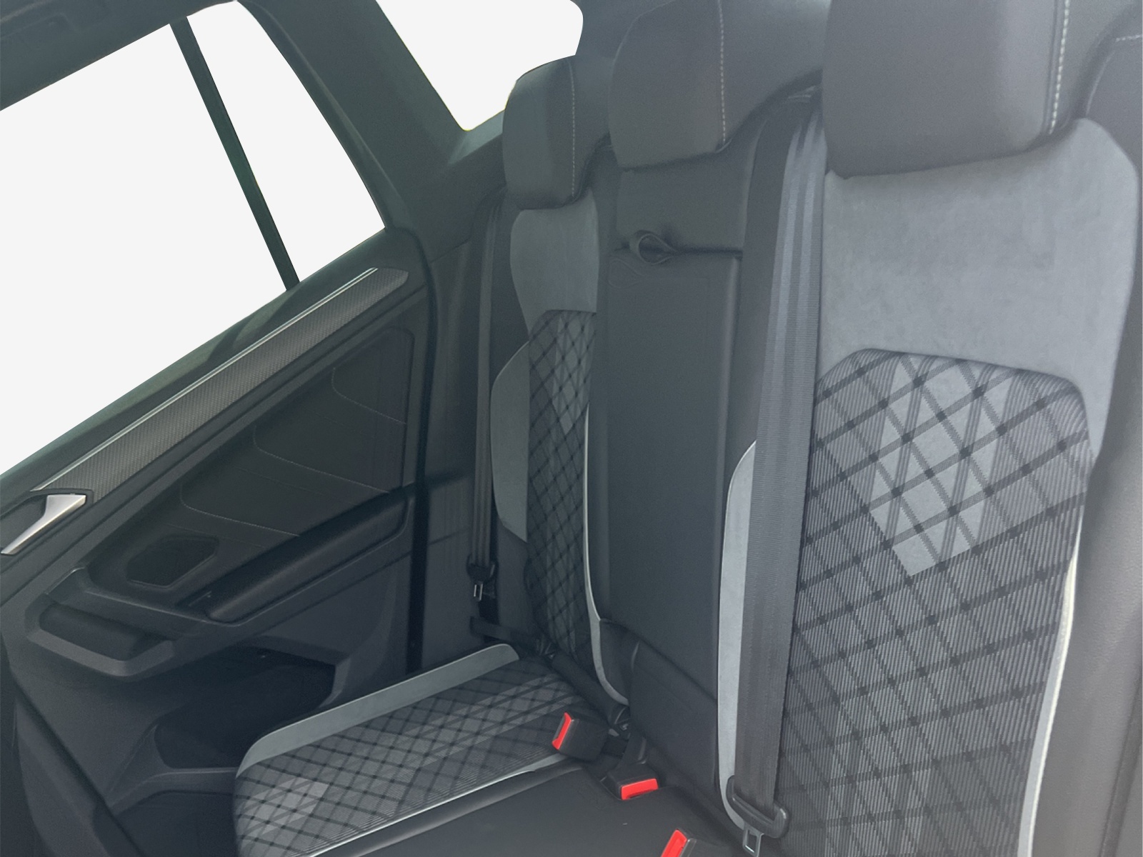 VW Tiguan 1.4TSI PHEV Selection DSG-image-11