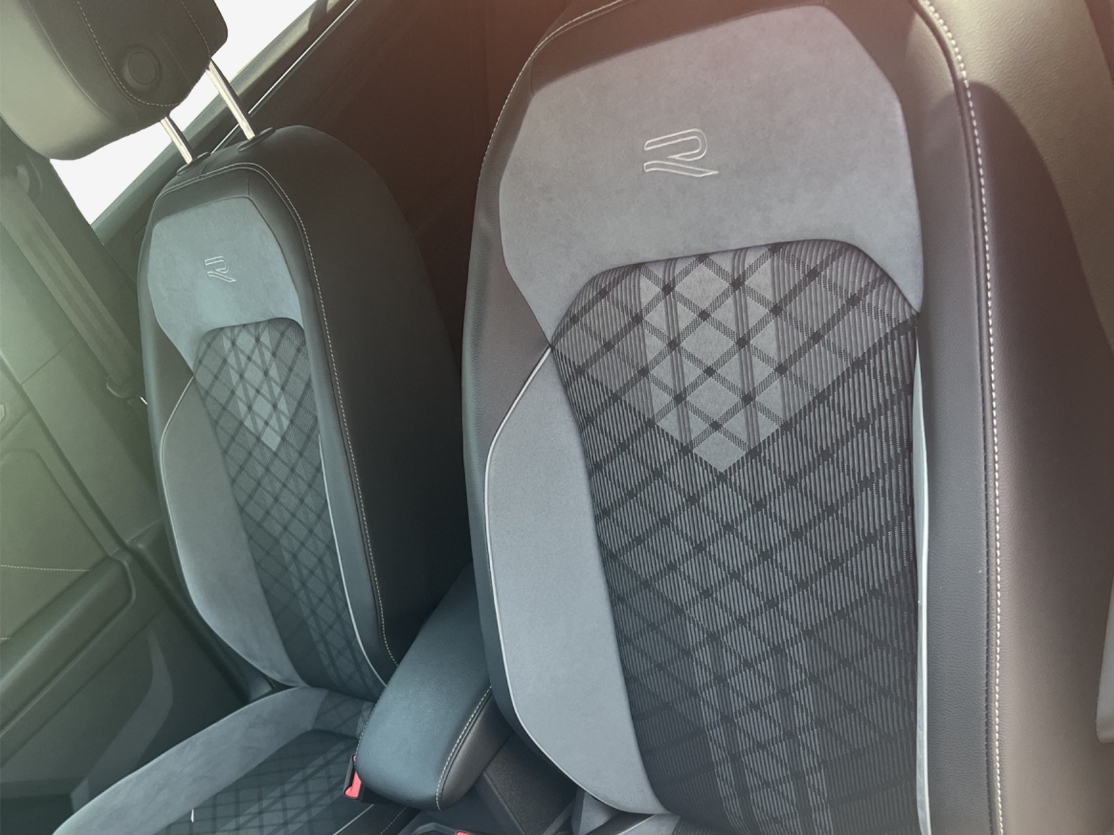 VW Tiguan 1.4TSI PHEV Selection DSG-image-15