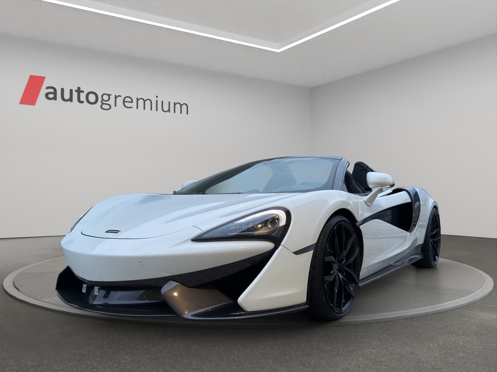 McLAREN 570S Spider 3.8 V8 SSG