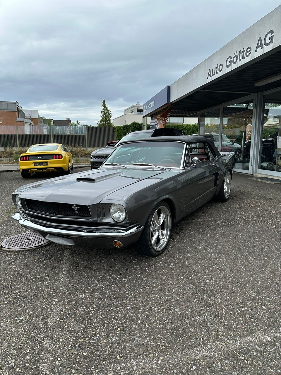 FORD Mustang Cabriolet (Cabriolet)