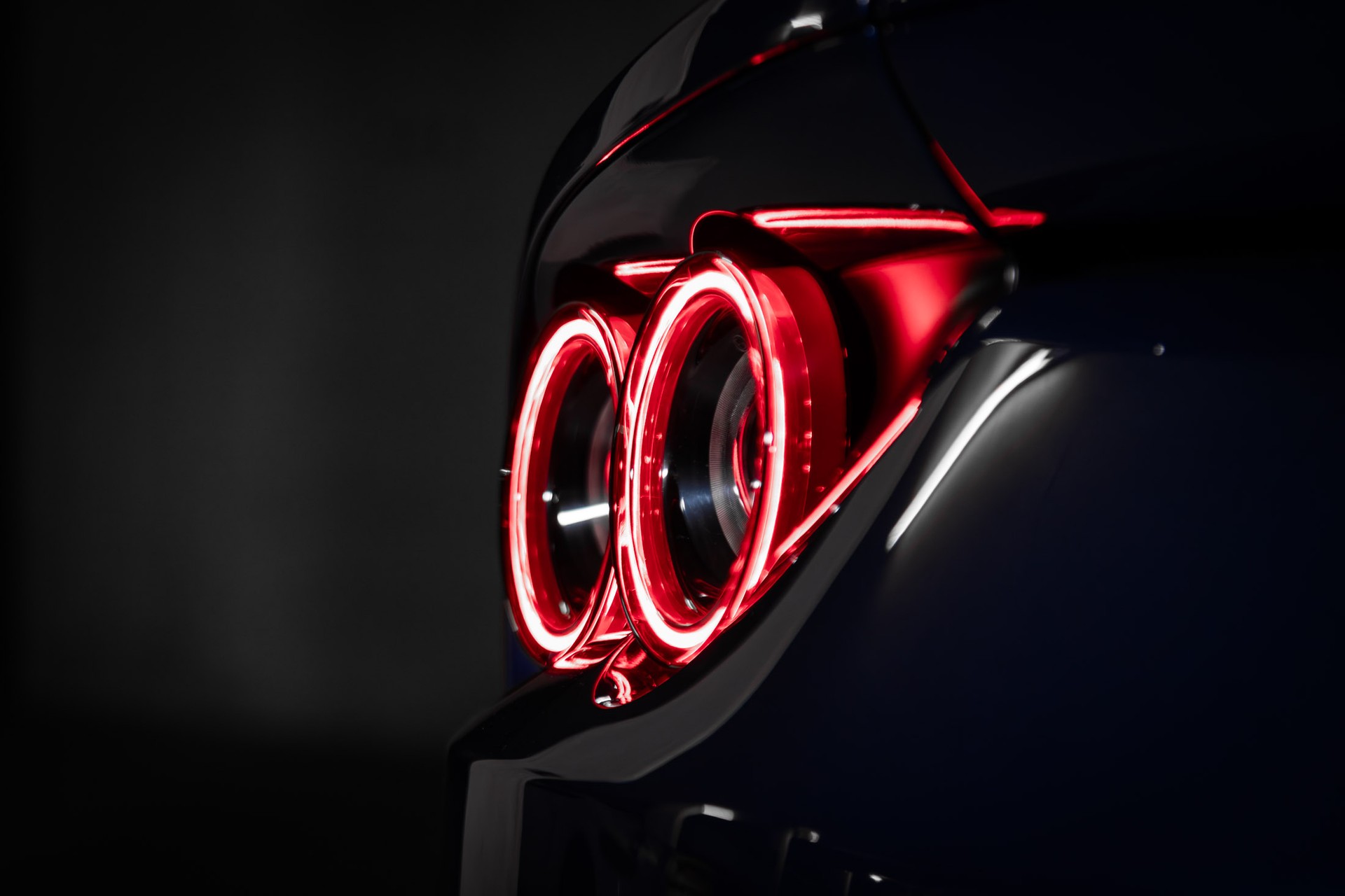 FERRARI 812 Superfast-image-18