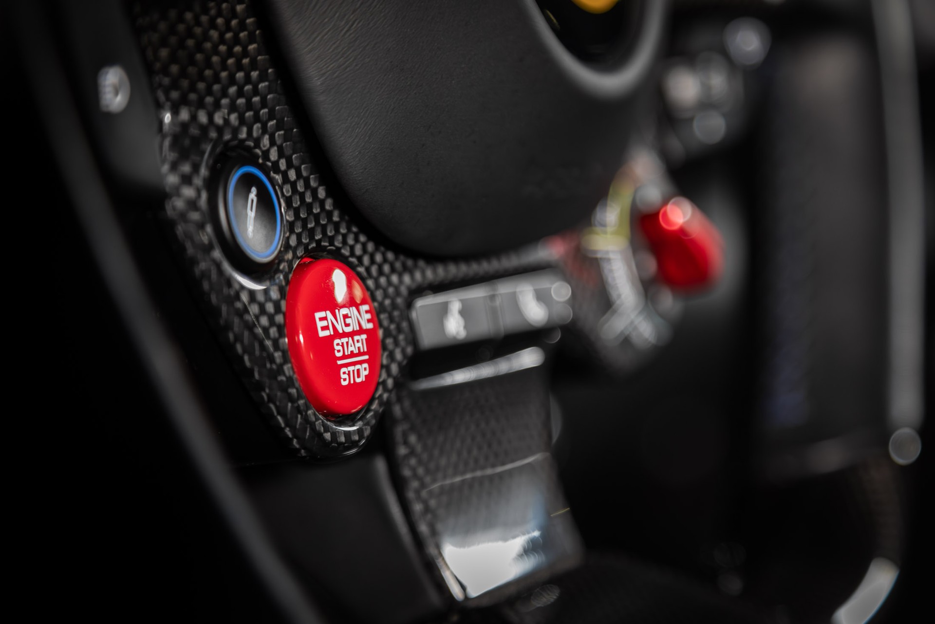 FERRARI 812 Superfast-image-20