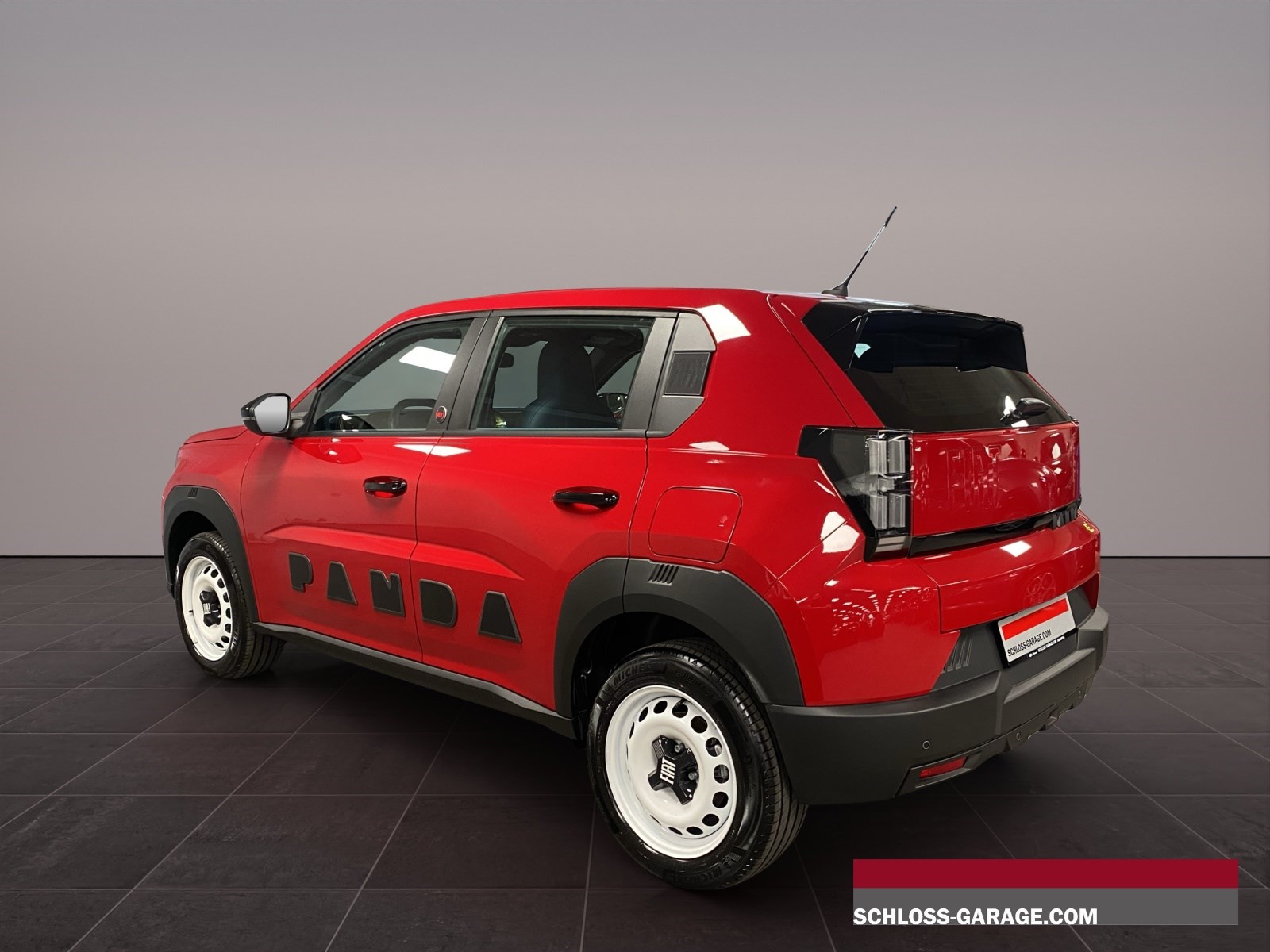FIAT GRANDE PANDA Red-showroom-element-2