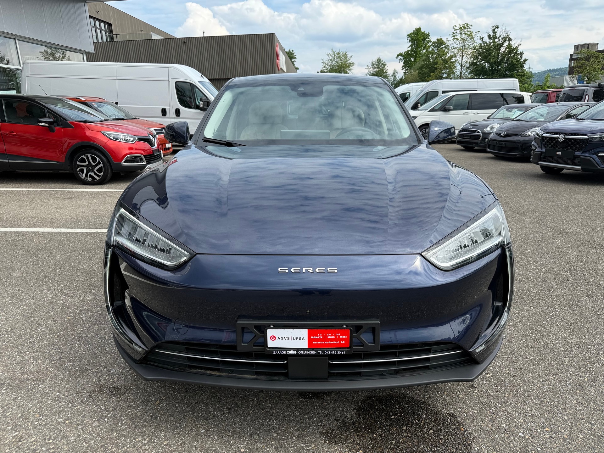 SERES 5 Garage Zöllig - Finanzierung OHNE Zins möglich-showroom-element-1