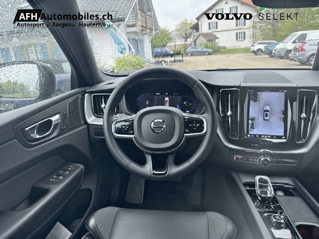 VOLVO XC60 2.0 B5 MH Ultimate Dark AWD-image-10