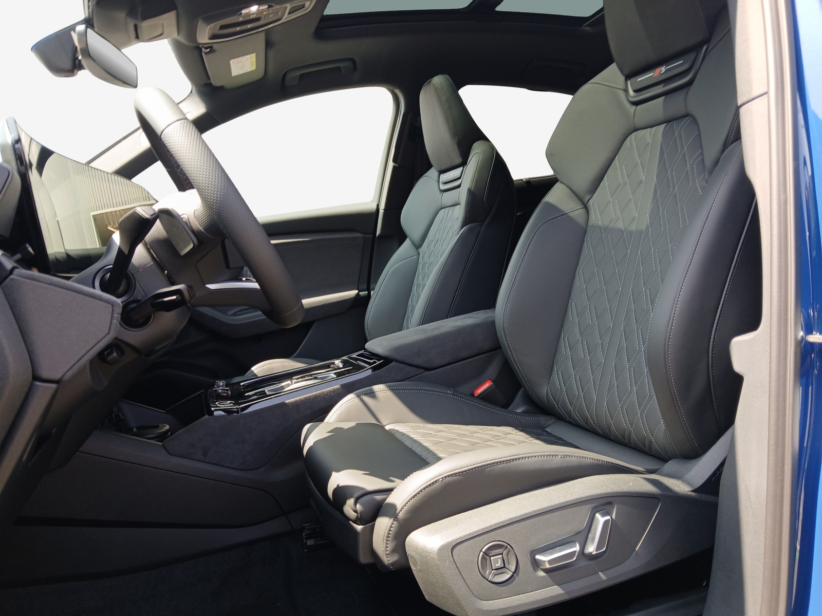 AUDI Q6 Sportback e-tron quattro-image-7