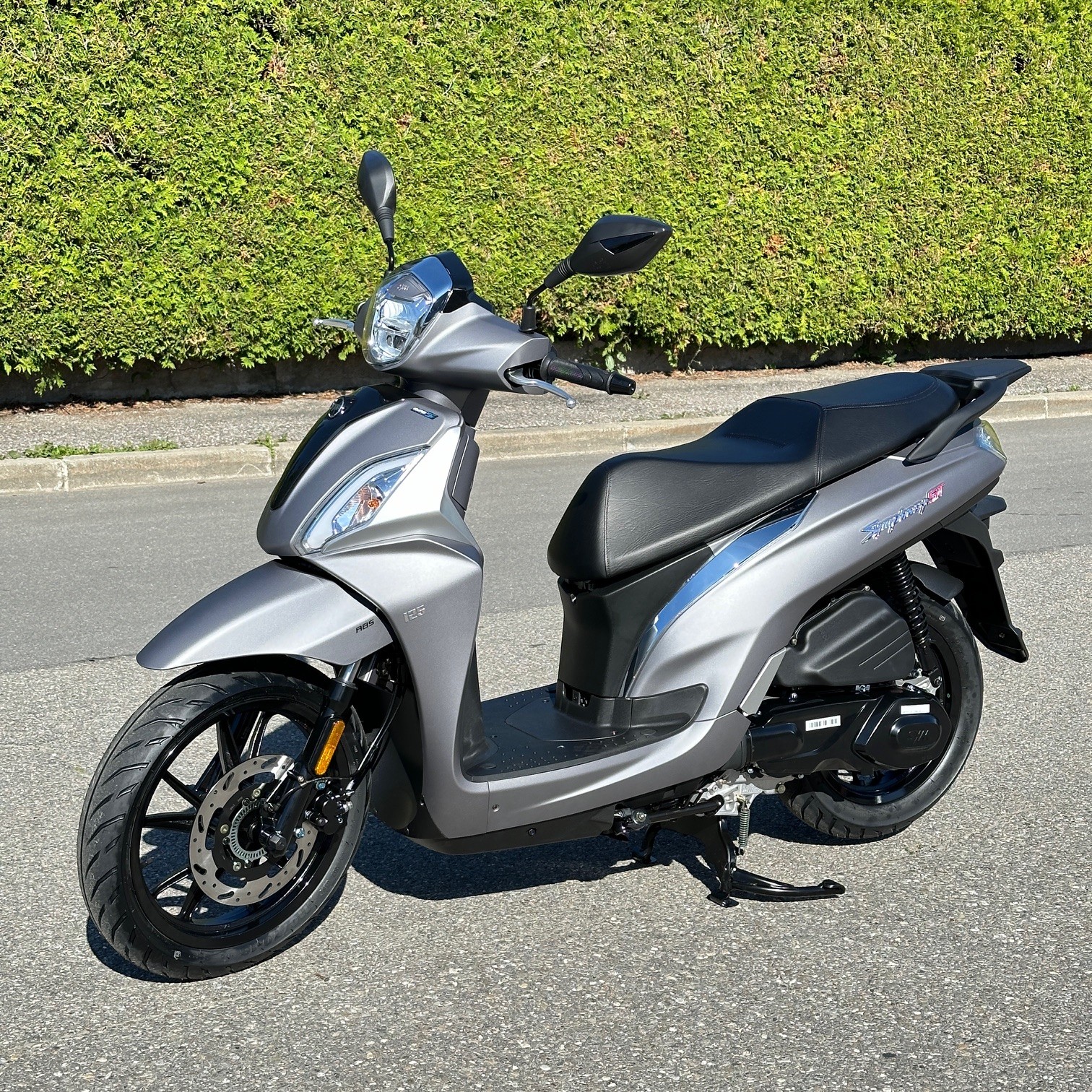 Mio I125 Scooter Sym Mio 125cc Mio Scooter Pink New 2022 SYM Mio