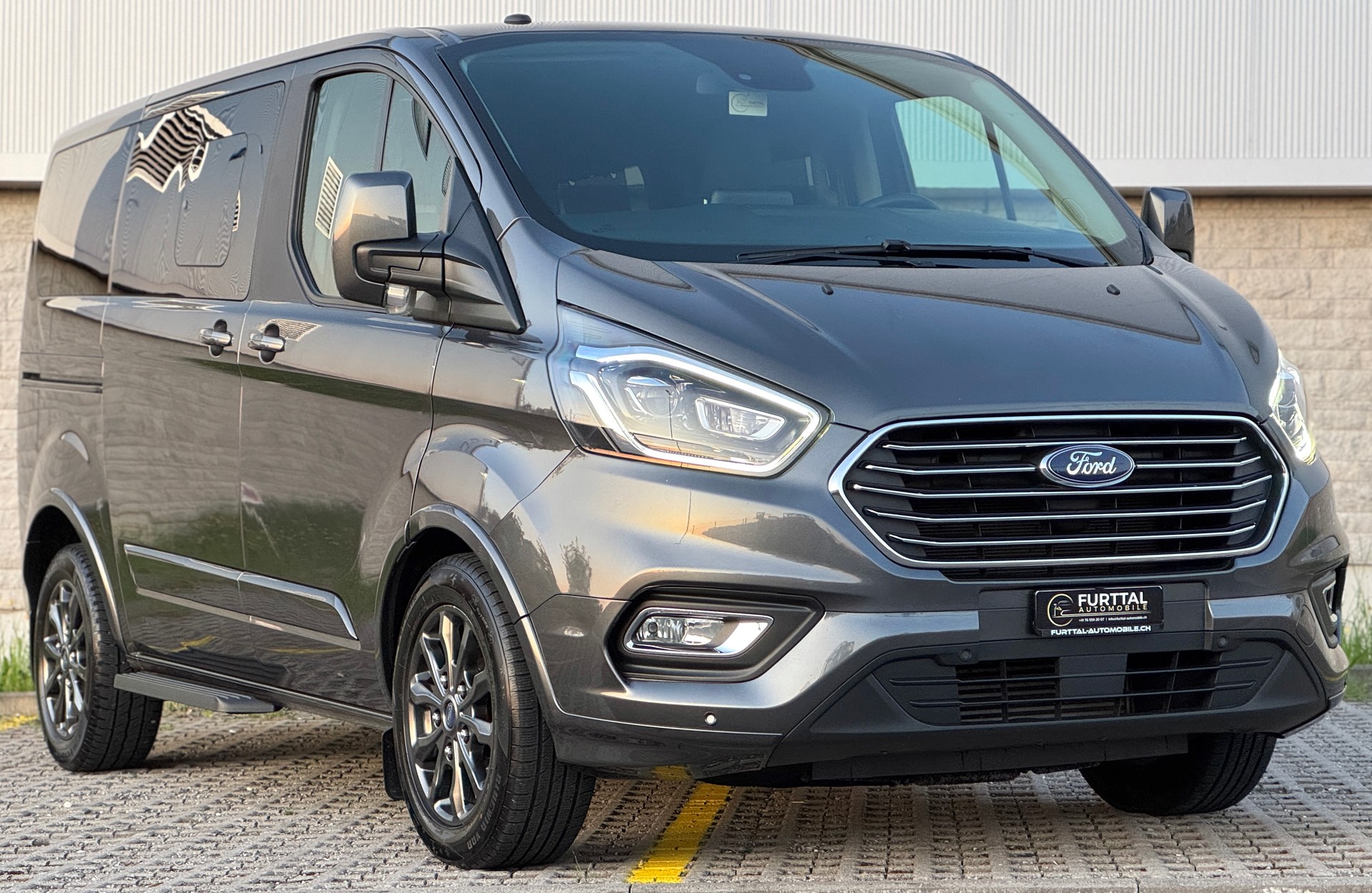 FORD Tourneo Custom 320 L1H1 Titanium X A-showroom-element-2