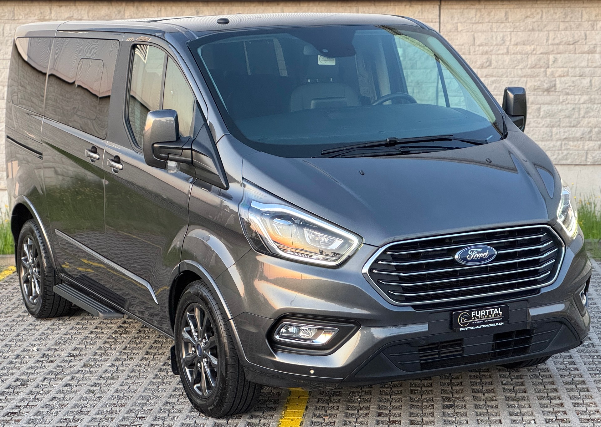 FORD Tourneo Custom 320 L1H1 Titanium X A-showroom-element-3