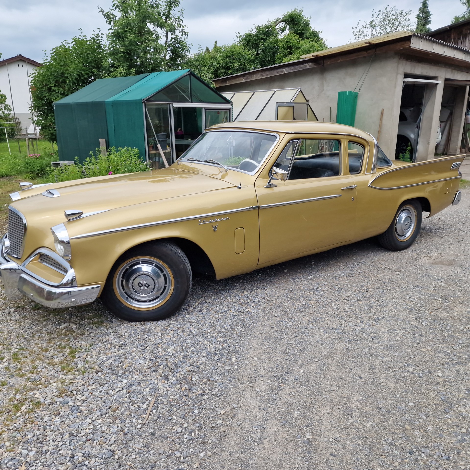 STUDEBAKER Silver Hawk
