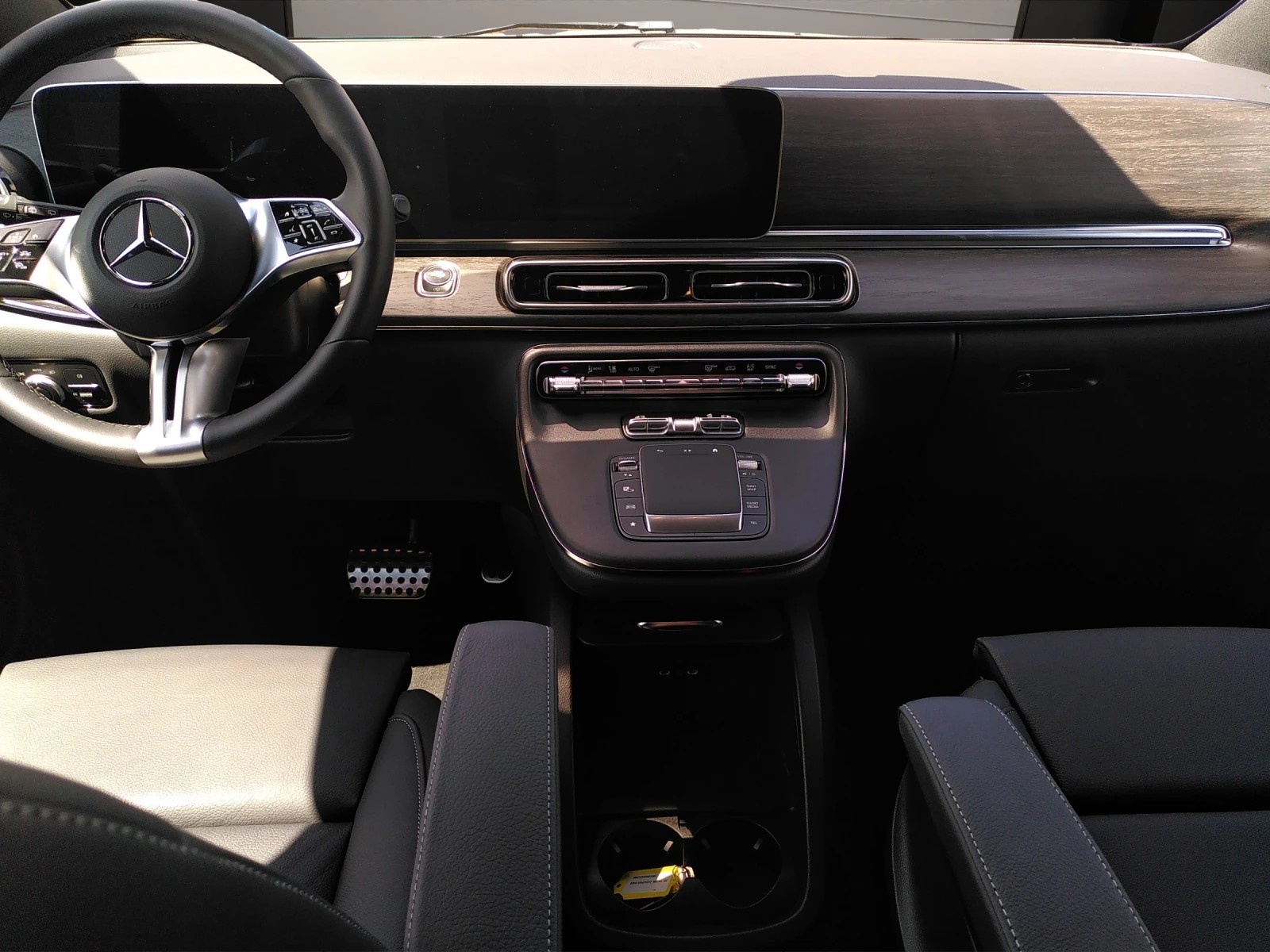 Image MERCEDES-BENZ V-300 V 300 d lang Avantgarde 4Matic 9G-Tronic