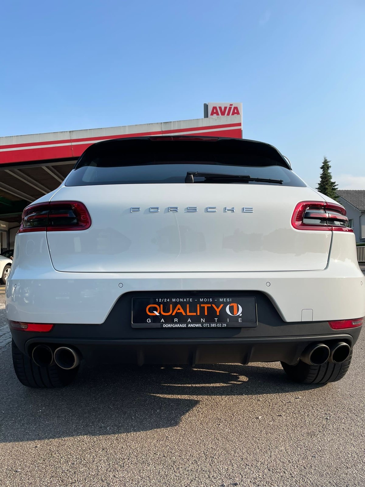 PORSCHE Macan S-image-2
