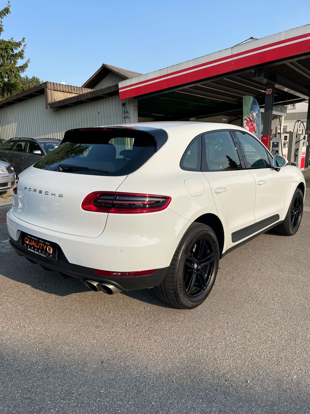 PORSCHE Macan S-image-3