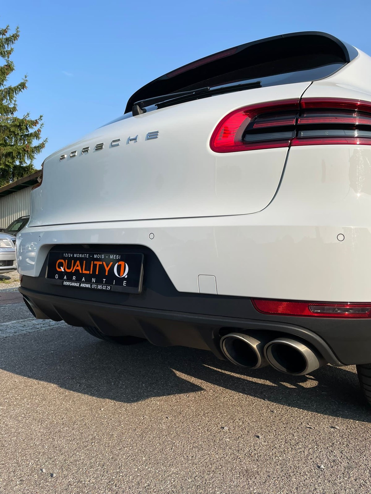 PORSCHE Macan S-image-4