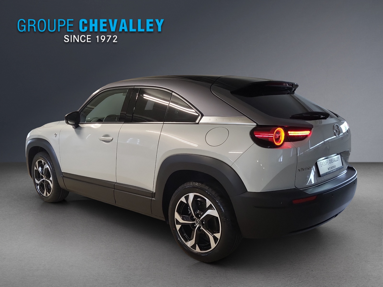 MAZDA MX-30 PHEV e-Skyactiv R-EV 170 Makoto-showroom-element-2