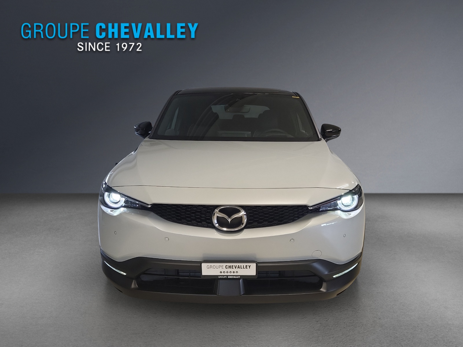 MAZDA MX-30 PHEV e-Skyactiv R-EV 170 Makoto-showroom-element-1