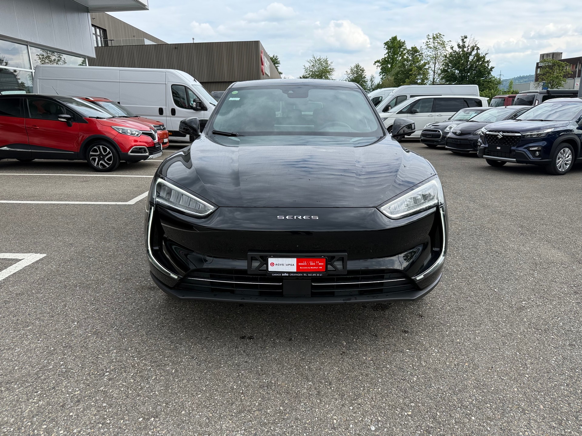 SERES 5 Garage Zöllig - Finanzierung OHNE Zins möglich-showroom-element-1