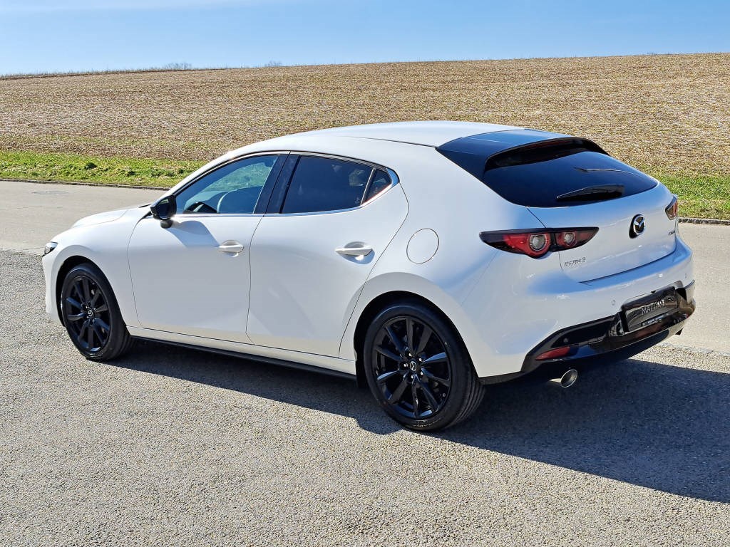 MAZDA 3 Hatchback 2.0 186cv Homura-image-2