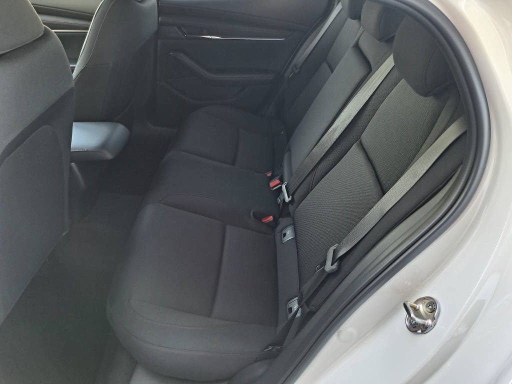 MAZDA 3 Hatchback 2.0 186cv Homura-image-9
