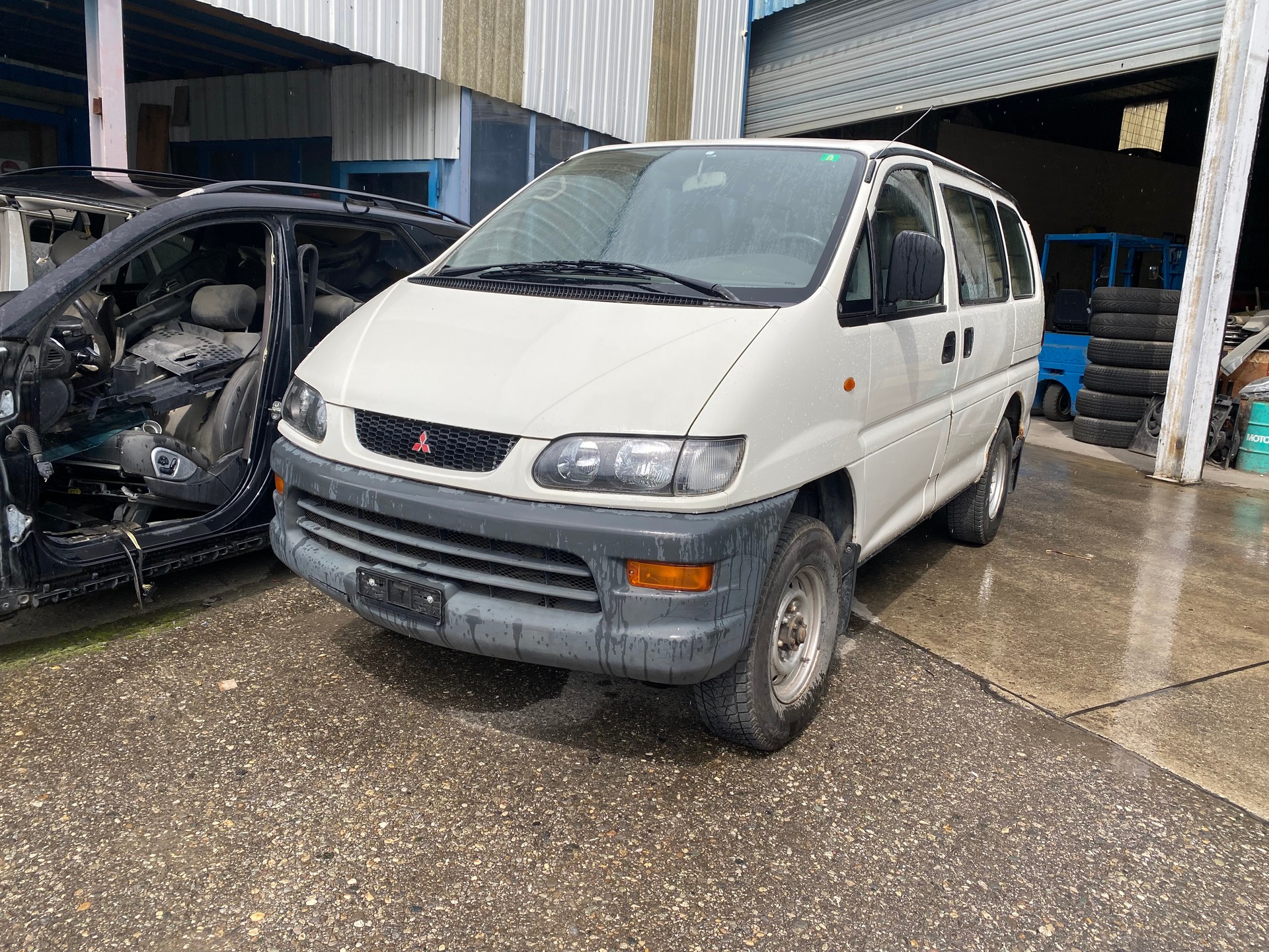 MITSUBISHI L 400 4x4 2.4-16