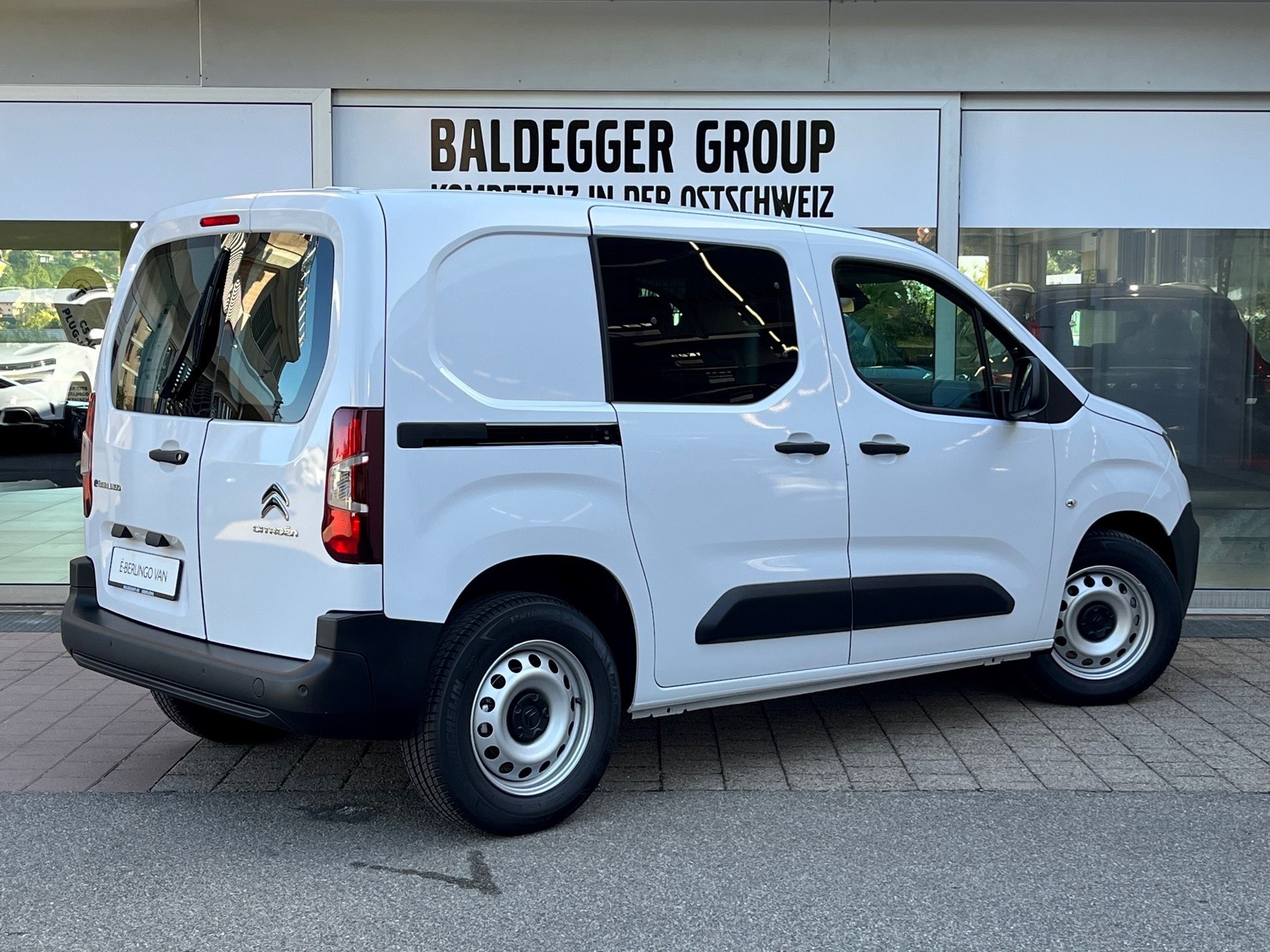 CITROEN e-Berlingo Van Swiss Edition-showroom-element-2
