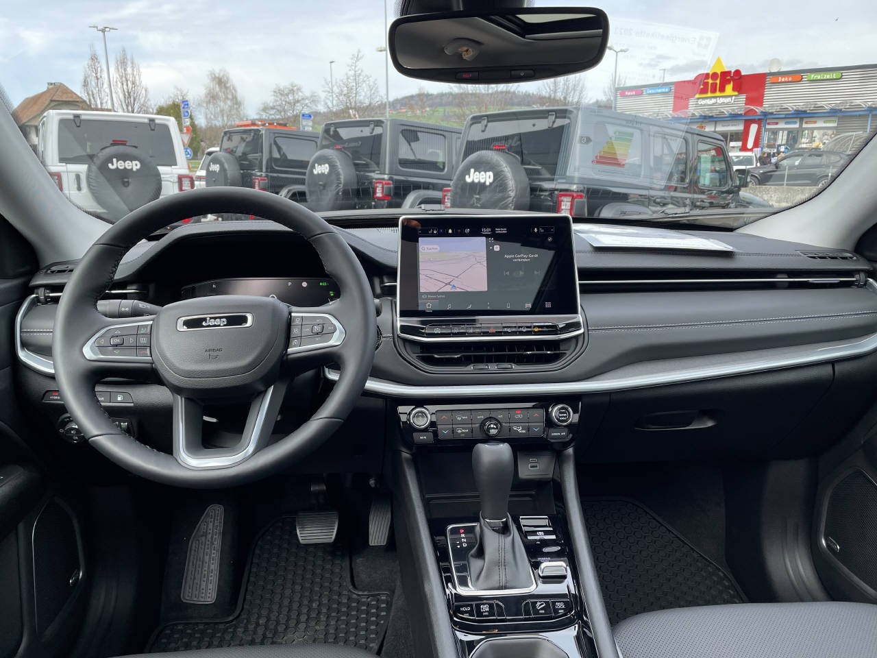 JEEP Compass 1.3 S Plus Sky 4xe-image-5