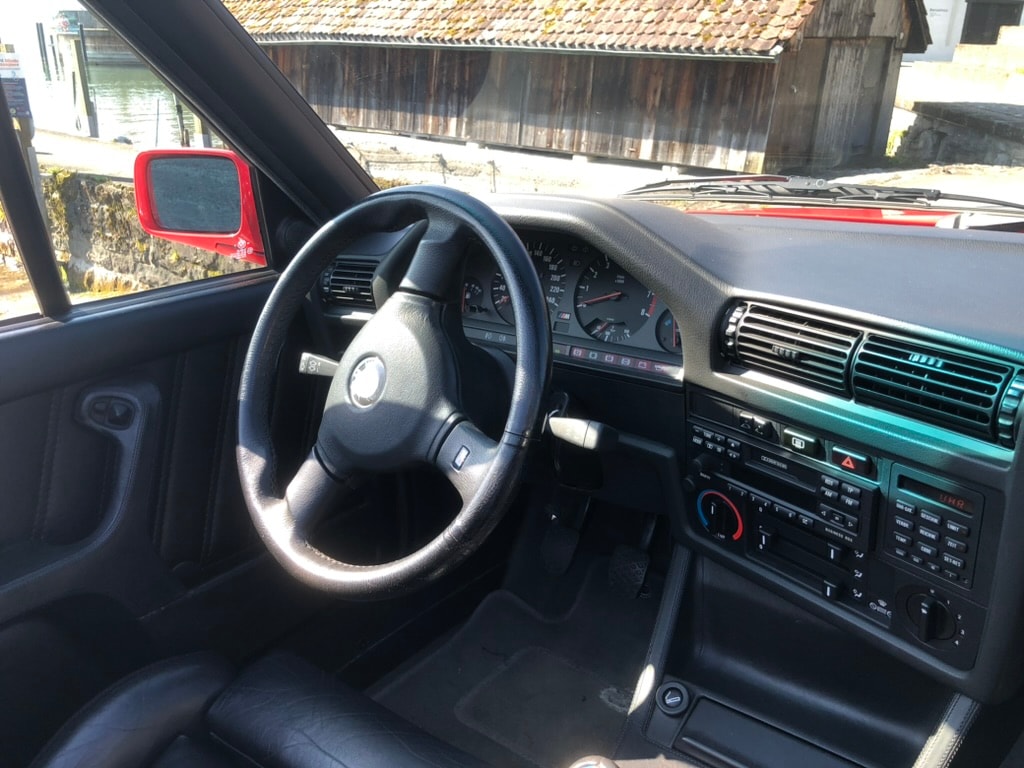 BMW M3 Cabrio (E30)-image-13