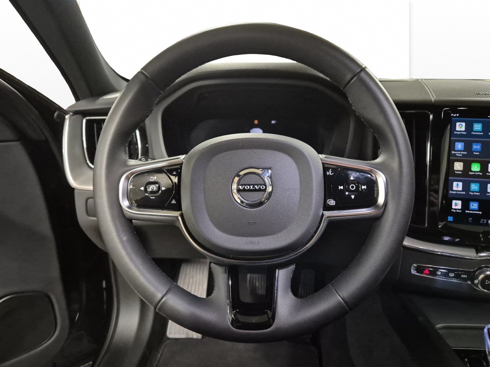 VOLVO XC60 2.0 T8 TE Plus Dark eAWD-image-10